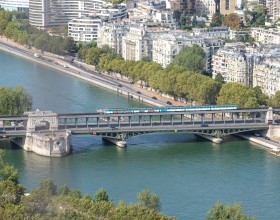 Puente de Bir Hakeim