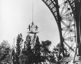 Experimentos científicos en la Torre Eiffel