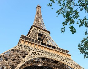 La Torre Eiffel desde los jardines 