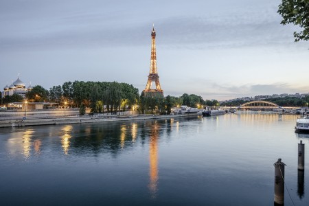 Vista de la Torre Eiffel y el Sena