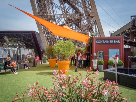Terraza de verano en la primera planta