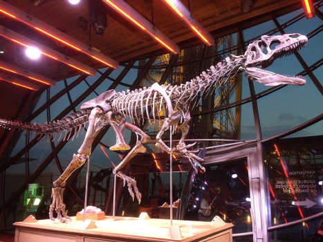 Sala Gustave Eiffel Dinosaurio 