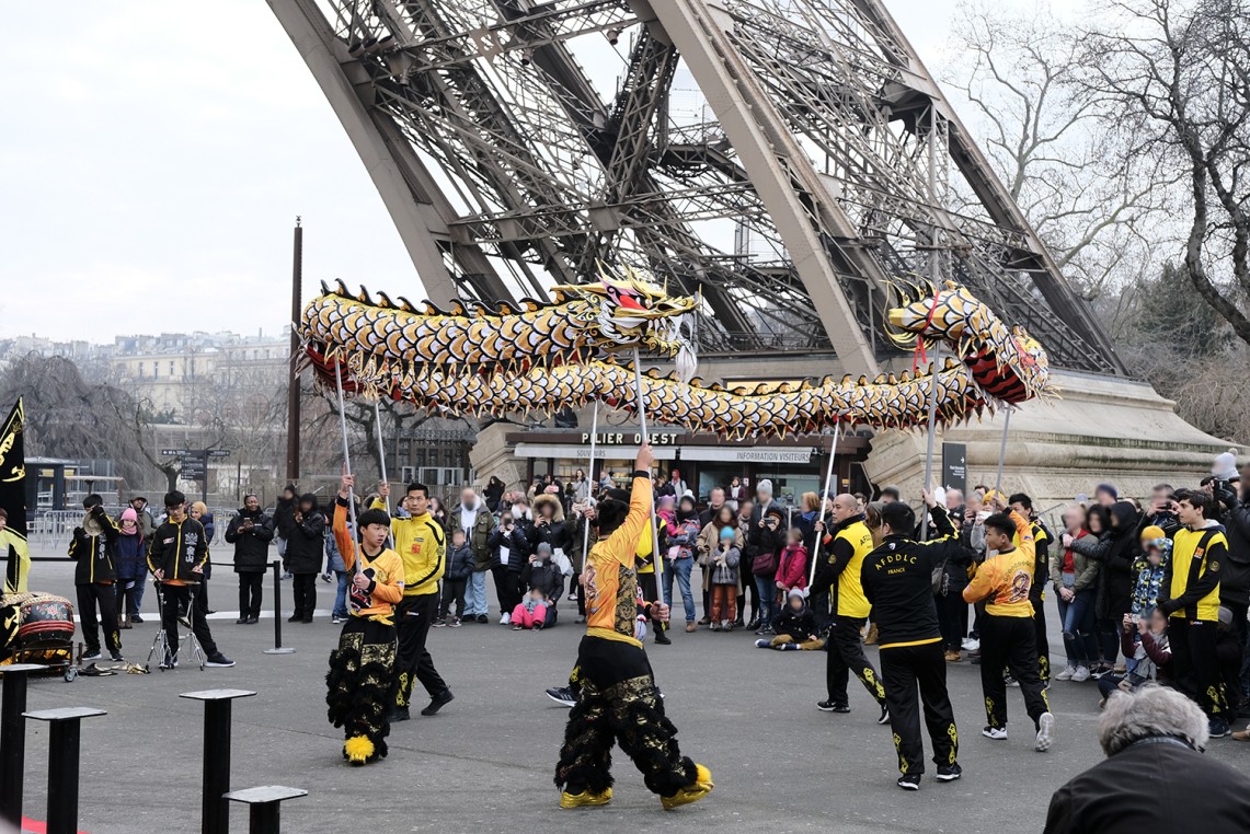 Foto de la Asociación Francesa de Danza del Dragón y el León Chinos. 