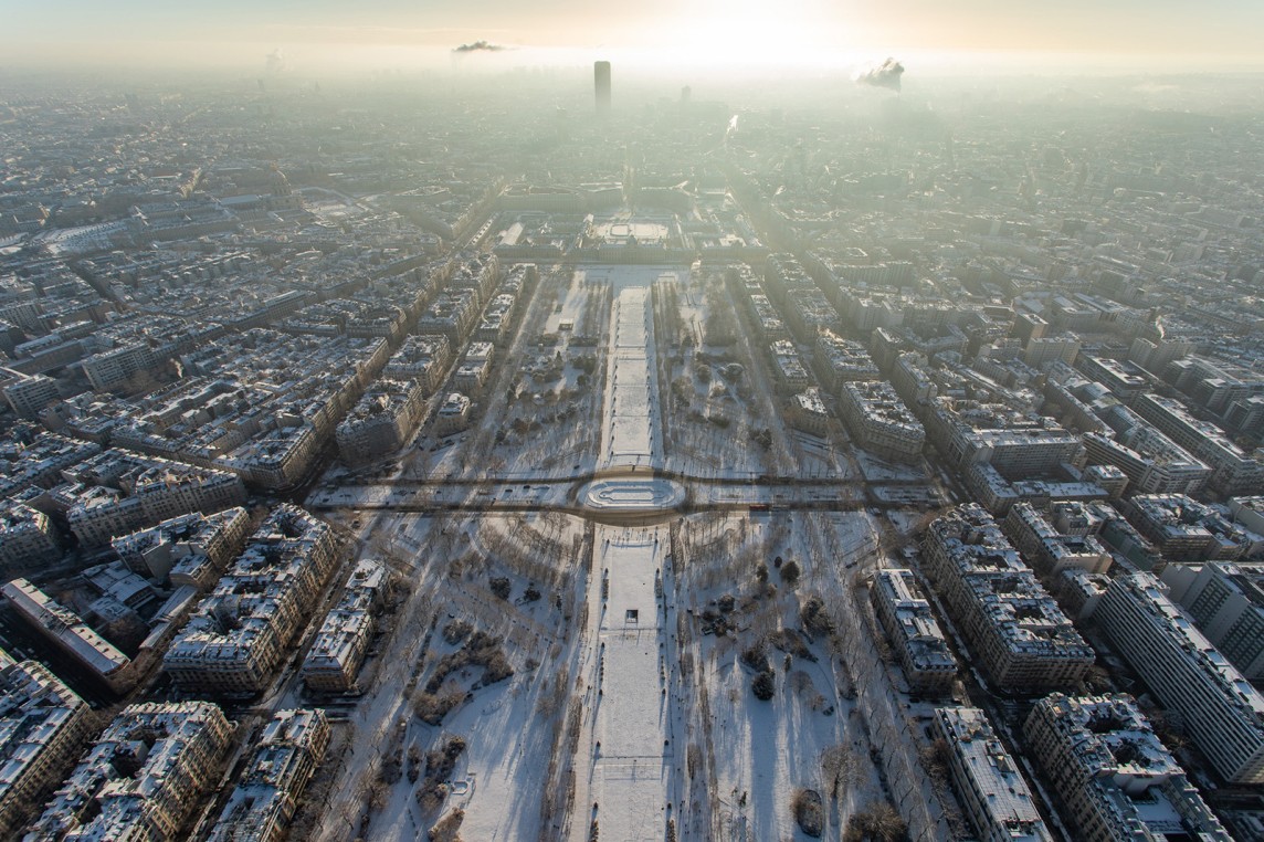 Campo de Marte bajo la nieve
